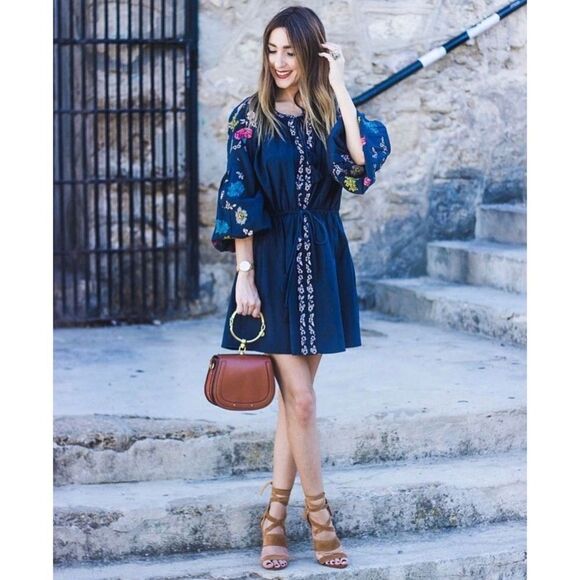 ✨4xHP✨Navy Blue Short Embroidered Tunic MidiDress✨ - Picture 2 of 12